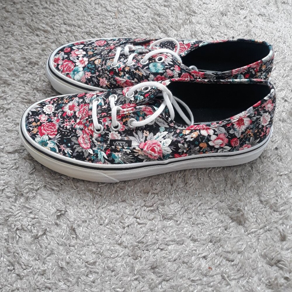 Floral Van's